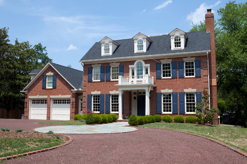 Facade of a huge home in Washington, DC